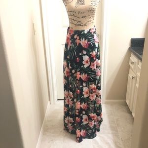 Navy botanical floral maxi skirt Large NWT